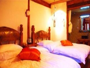 Jiuwei Life Courtyard Inn Lijiang  Exteriör bild